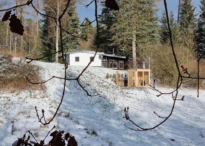 Explorer's & Διαμέρισμα